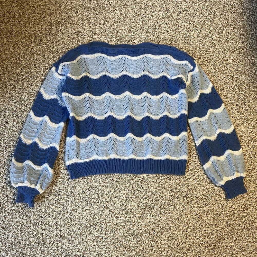 Scallop Knit Sweater Size S Lighweight Open Knit Blue Waves Coastal Grandma